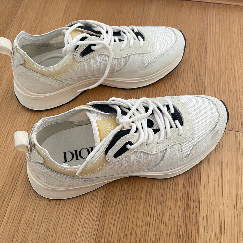Dior Men's White and Cream Sneakers - Picture 3 of 10